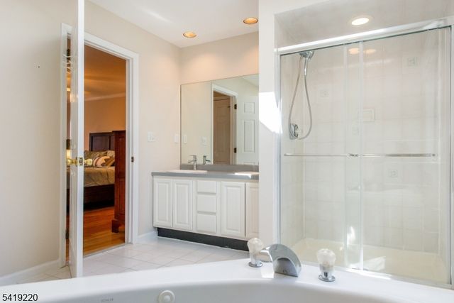 43 WILKESHIRE BLVD, Randolph Twp., NJ 07869