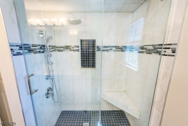 43 WILKESHIRE BLVD, Randolph Twp., NJ 07869