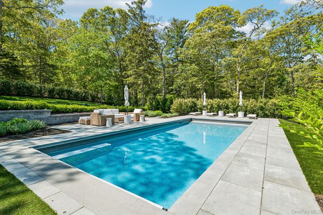 580 Broadwaters Road, Cutchogue, NY 11935