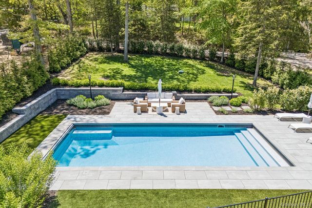 580 Broadwaters Road, Cutchogue, NY 11935
