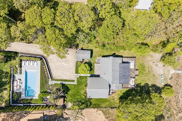 580 Broadwaters Road, Cutchogue, NY 11935