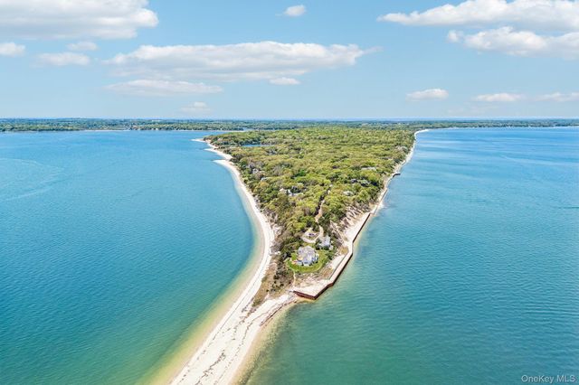 580 Broadwaters Road, Cutchogue, NY 11935