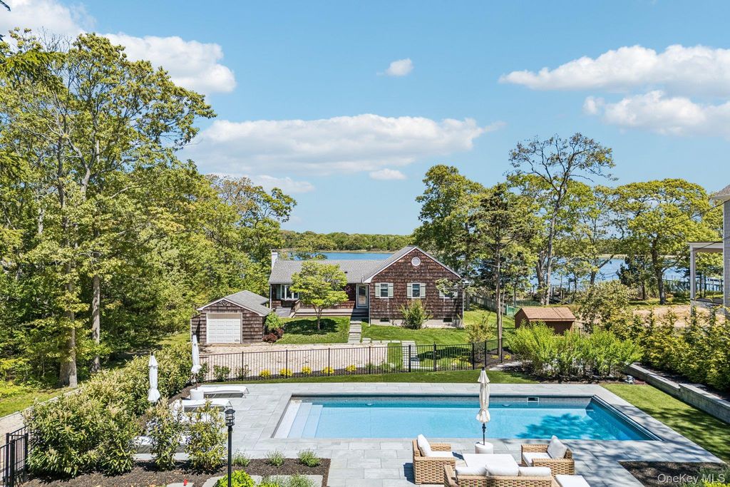 580 Broadwaters Road, Cutchogue, NY 11935