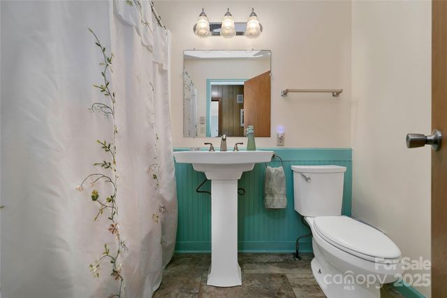 177 Walelu Court, Brevard, NC 28712