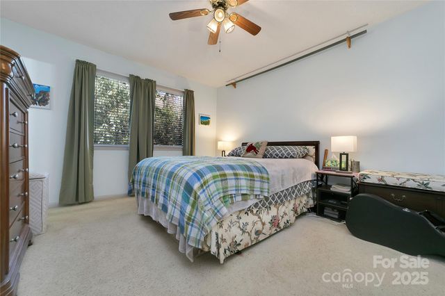 177 Walelu Court, Brevard, NC 28712