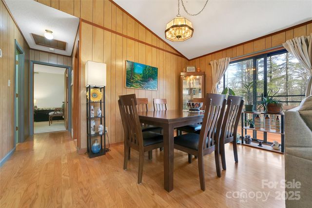 177 Walelu Court, Brevard, NC 28712