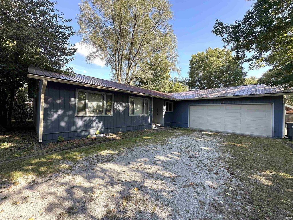 4424 E 10th Street, Bloomington, IN 47408