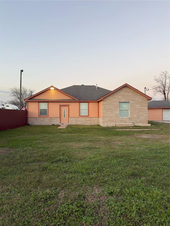 15917 De Zavalla Road, Channelview, TX 77530