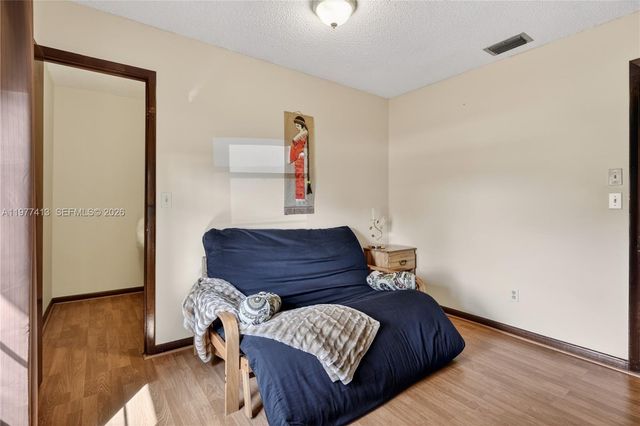 281 NE Greenbrier Ave, Port St. Lucie, FL 34983