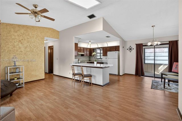 281 NE Greenbrier Ave, Port St. Lucie, FL 34983