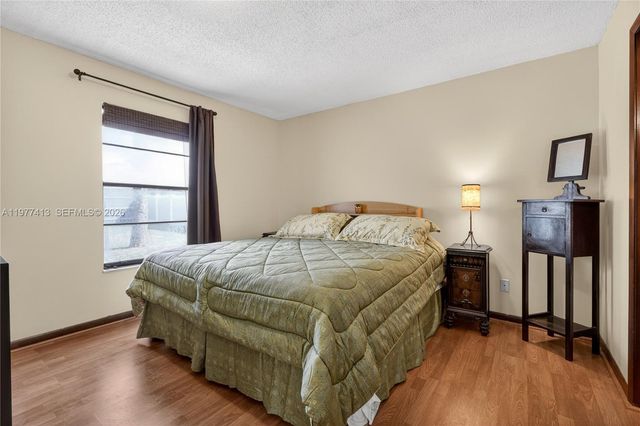 281 NE Greenbrier Ave, Port St. Lucie, FL 34983