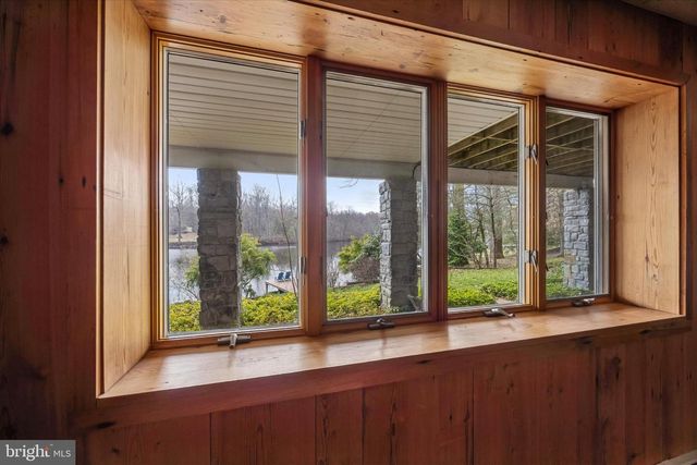 19 COMMISSIONERS PIKE, Woodstown, NJ 08001