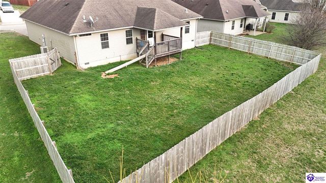 512 Concord Grape Way, Vine Grove, KY 40175