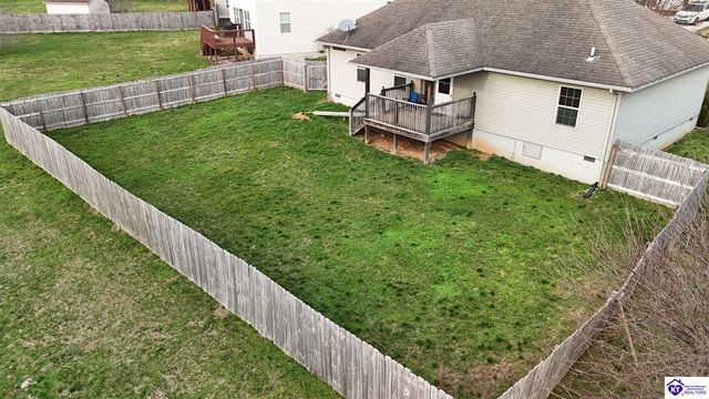 512 Concord Grape Way, Vine Grove, KY 40175