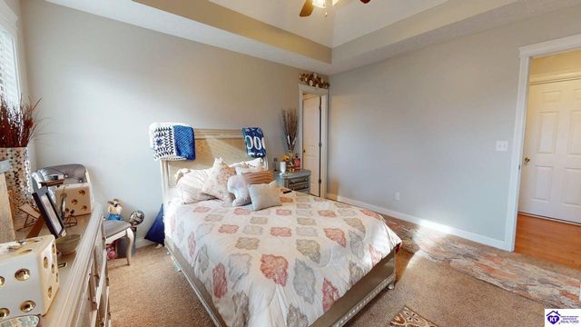 512 Concord Grape Way, Vine Grove, KY 40175