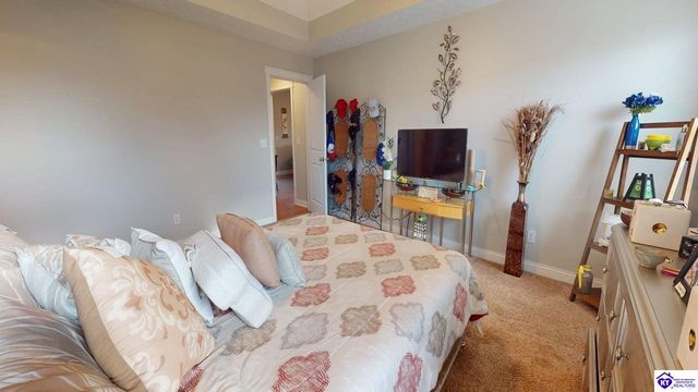 512 Concord Grape Way, Vine Grove, KY 40175