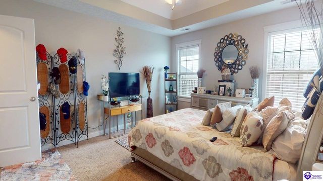 512 Concord Grape Way, Vine Grove, KY 40175