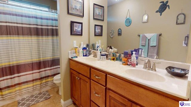 512 Concord Grape Way, Vine Grove, KY 40175