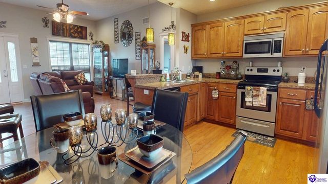 512 Concord Grape Way, Vine Grove, KY 40175