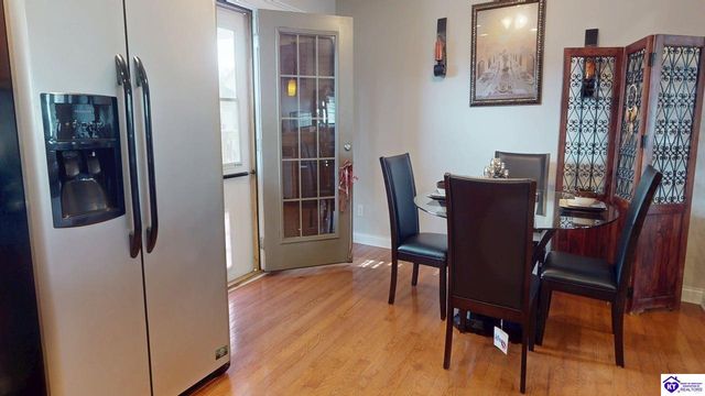 512 Concord Grape Way, Vine Grove, KY 40175