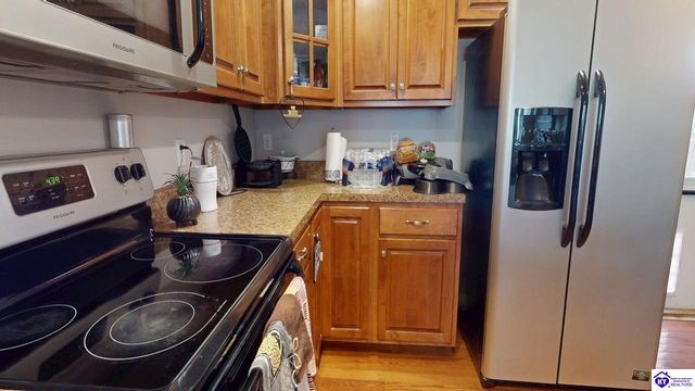 512 Concord Grape Way, Vine Grove, KY 40175