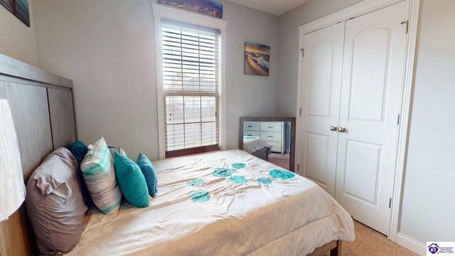 512 Concord Grape Way, Vine Grove, KY 40175