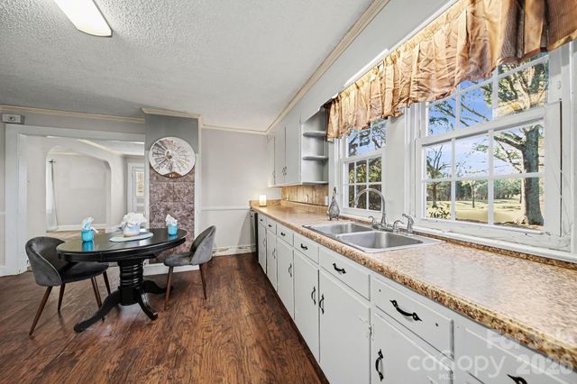 612 Old Dutch Road W, Indian Trail, NC 28079