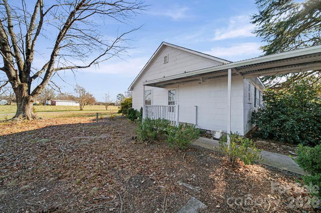 612 Old Dutch Road W, Indian Trail, NC 28079