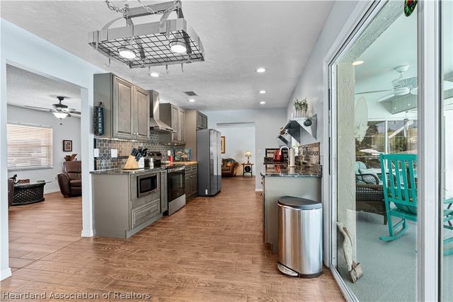 129 Forever Avenue, Lake Placid, FL 33852