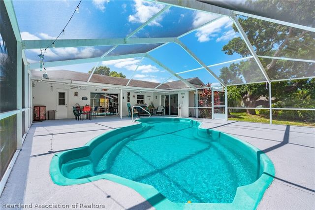 129 Forever Avenue, Lake Placid, FL 33852