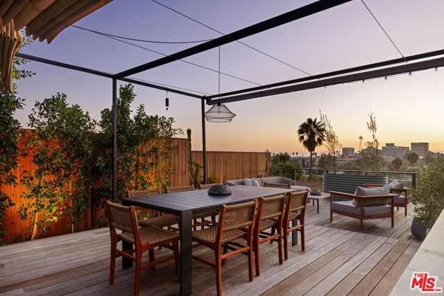 4016 Cumberland Avenue, Los Angeles, CA 90027