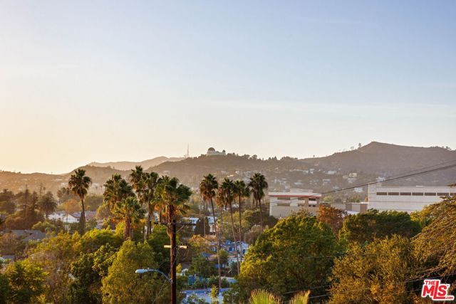 4016 Cumberland Avenue, Los Angeles, CA 90027