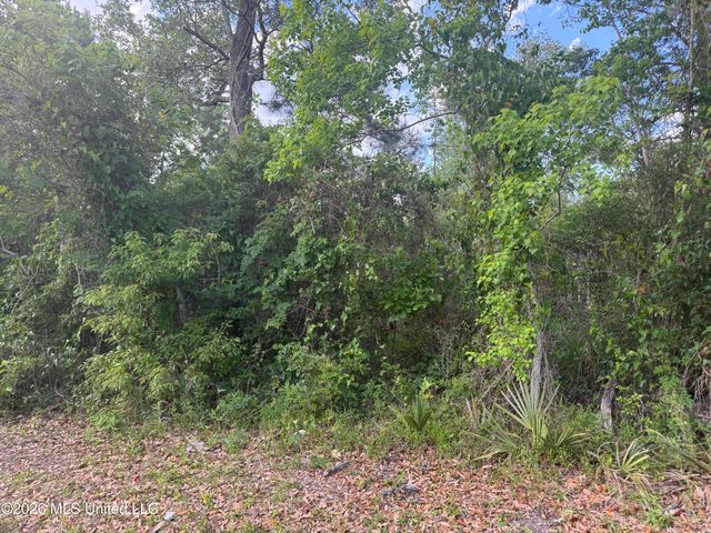 221 Julia Street, Bay Saint Louis, MS 39520