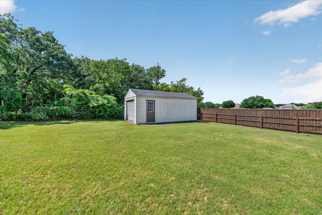 904 Frenchtown Road, Argyle, TX 76226