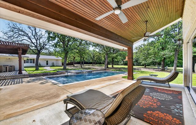 904 Frenchtown Road, Argyle, TX 76226