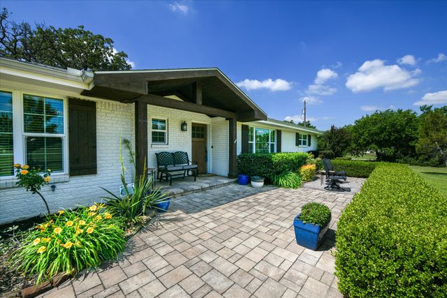 904 Frenchtown Road, Argyle, TX 76226