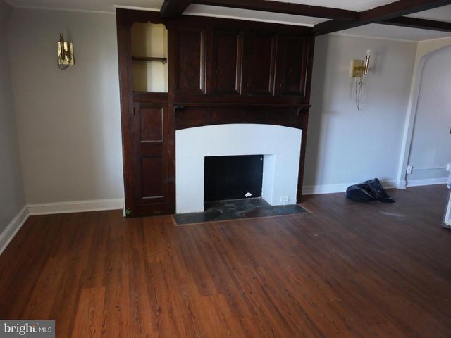 313 HAMPDEN RD, Upper Darby, PA 19082