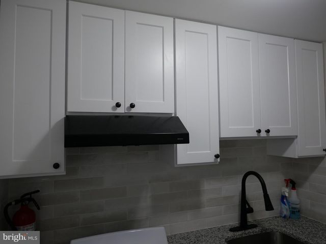 313 HAMPDEN RD, Upper Darby, PA 19082