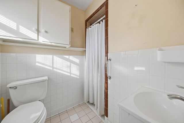 1006 Top Hill Drive, Brenham, TX 77833