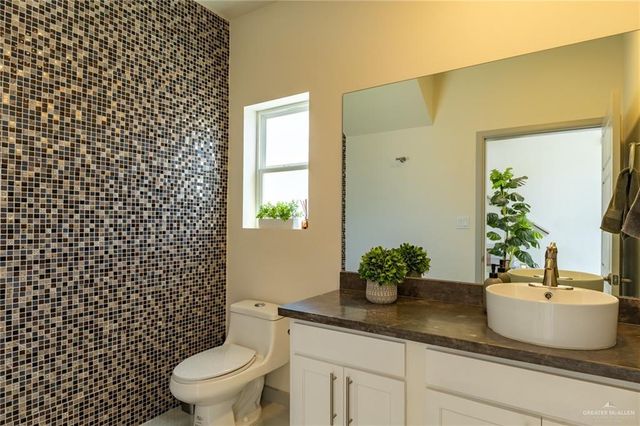 508 Cottonwood Avenue, Mcallen, TX 78501