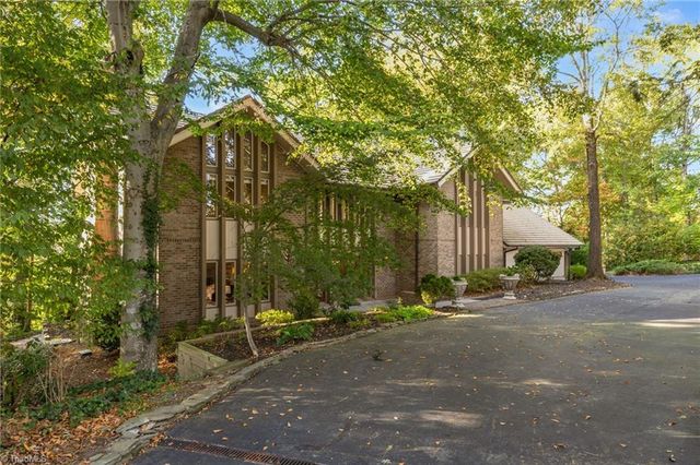 201 Cascade Drive, High Point, NC 27265