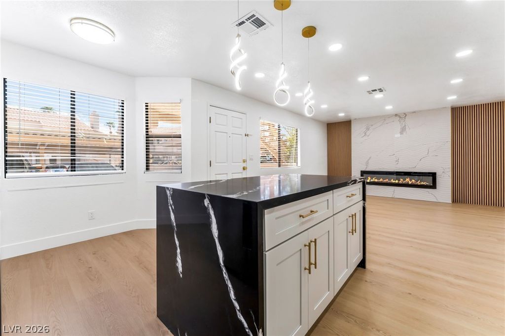 1017 Falconhead Lane 102, Las Vegas, NV 89128 — photo 2