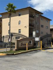 8851 NW 119th St 2213-2, Hialeah Gardens, FL 33018