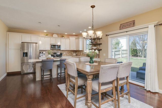 67 Dry Sage Circle, Bloomington, IL 61705