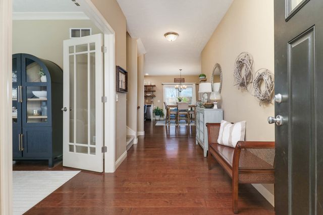 67 Dry Sage Circle, Bloomington, IL 61705