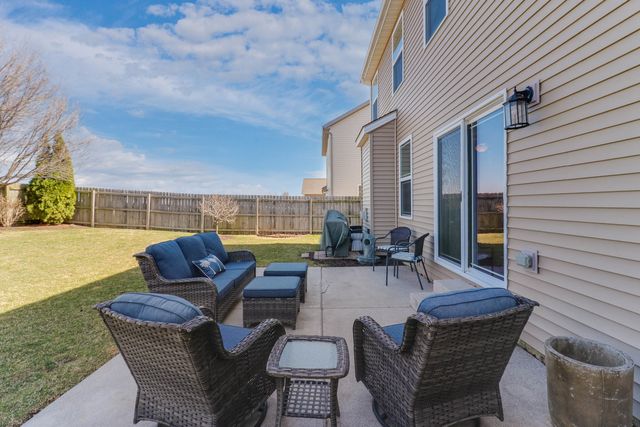 67 Dry Sage Circle, Bloomington, IL 61705