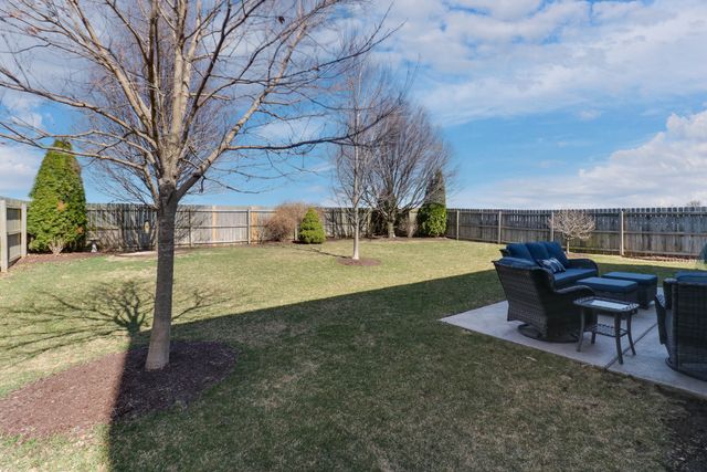 67 Dry Sage Circle, Bloomington, IL 61705