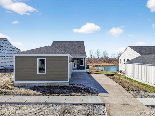 2998 Memphis Street, St Charles, MO 63301