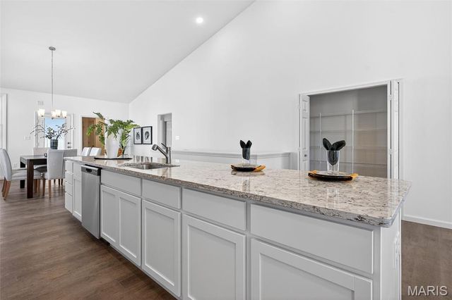 2998 Memphis Street, St Charles, MO 63301