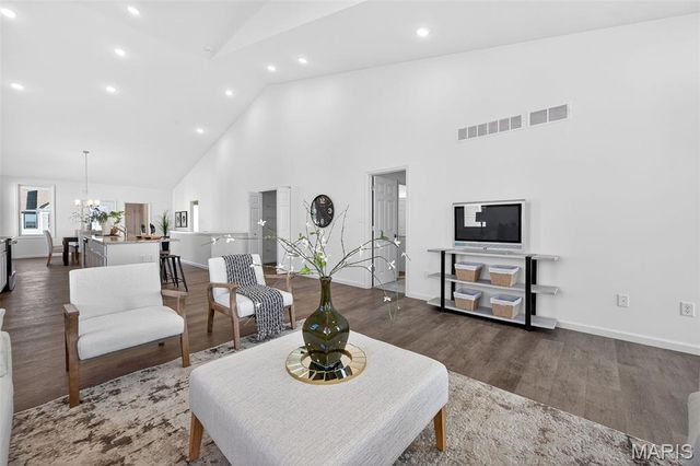 2998 Memphis Street, St Charles, MO 63301